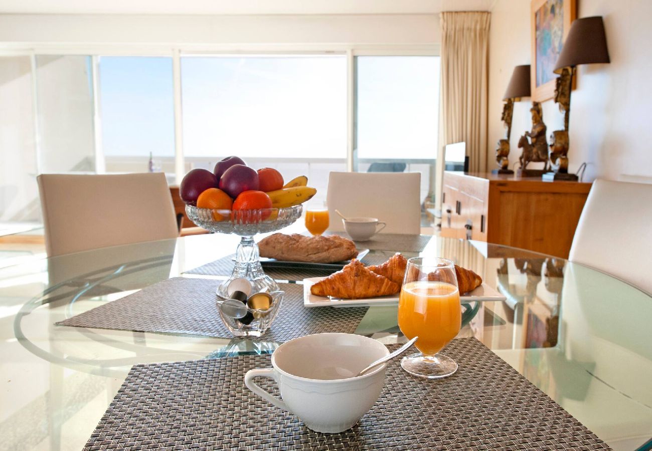 Apartment in La Baule-Escoublac - Face sea Les Vagues Bauloises 