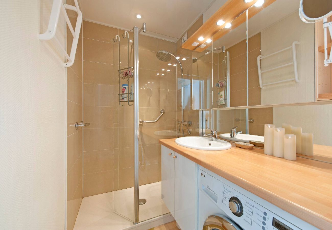 Apartment in La Baule-Escoublac - Face sea Les Vagues Bauloises 