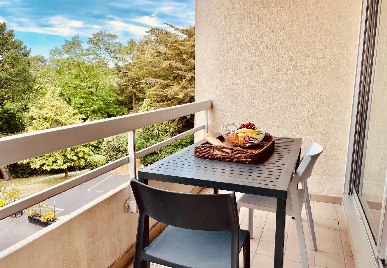 Apartment in La Baule-Escoublac - Un nid dans les pins 