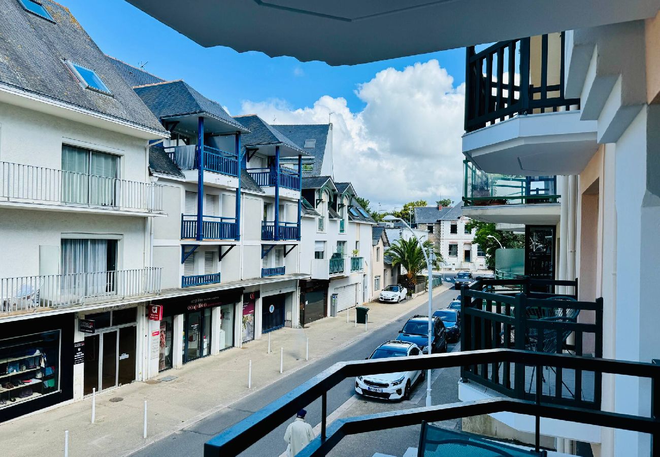 Apartment in La Baule-Escoublac - Un nid au marché : La baule 