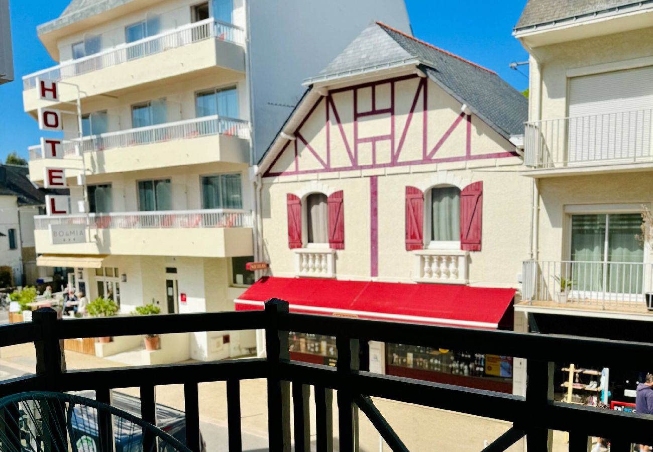 Apartment in La Baule-Escoublac - Un nid au marché : La baule 