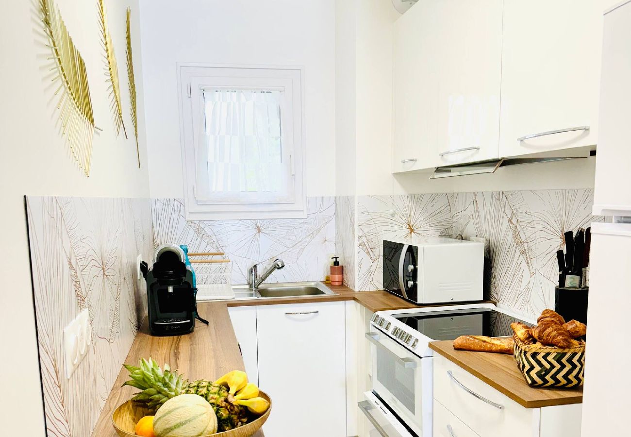 Apartment in La Baule-Escoublac - Un nid au marché : La baule 