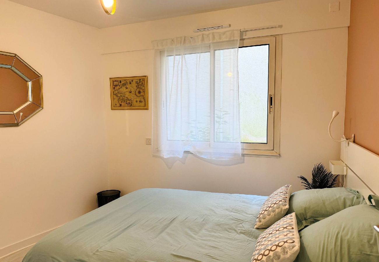 Apartment in La Baule-Escoublac - Un nid au marché : La baule 