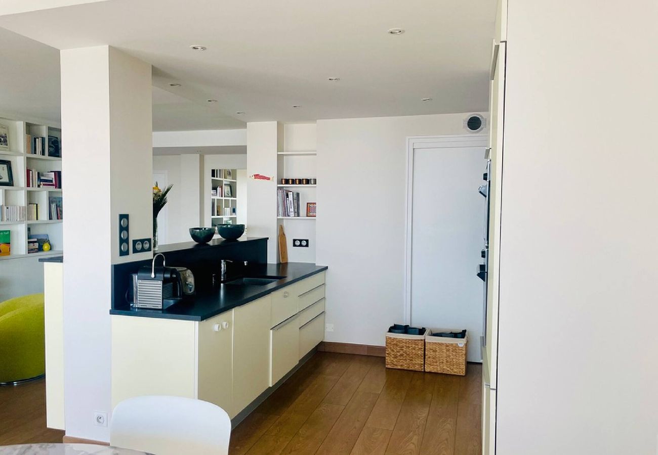 Apartment in La Baule-Escoublac -  Les Mouettes : face mer La Baule