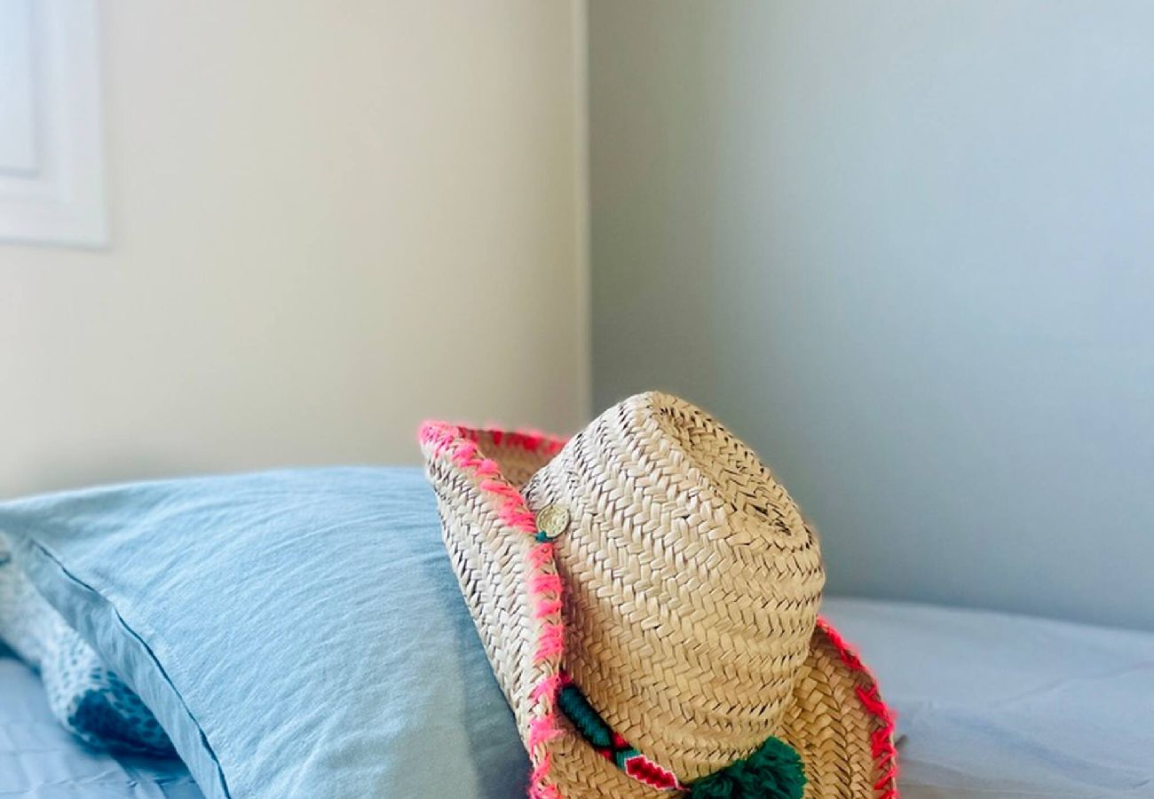 Apartment in La Baule-Escoublac -  Les Mouettes : face mer La Baule