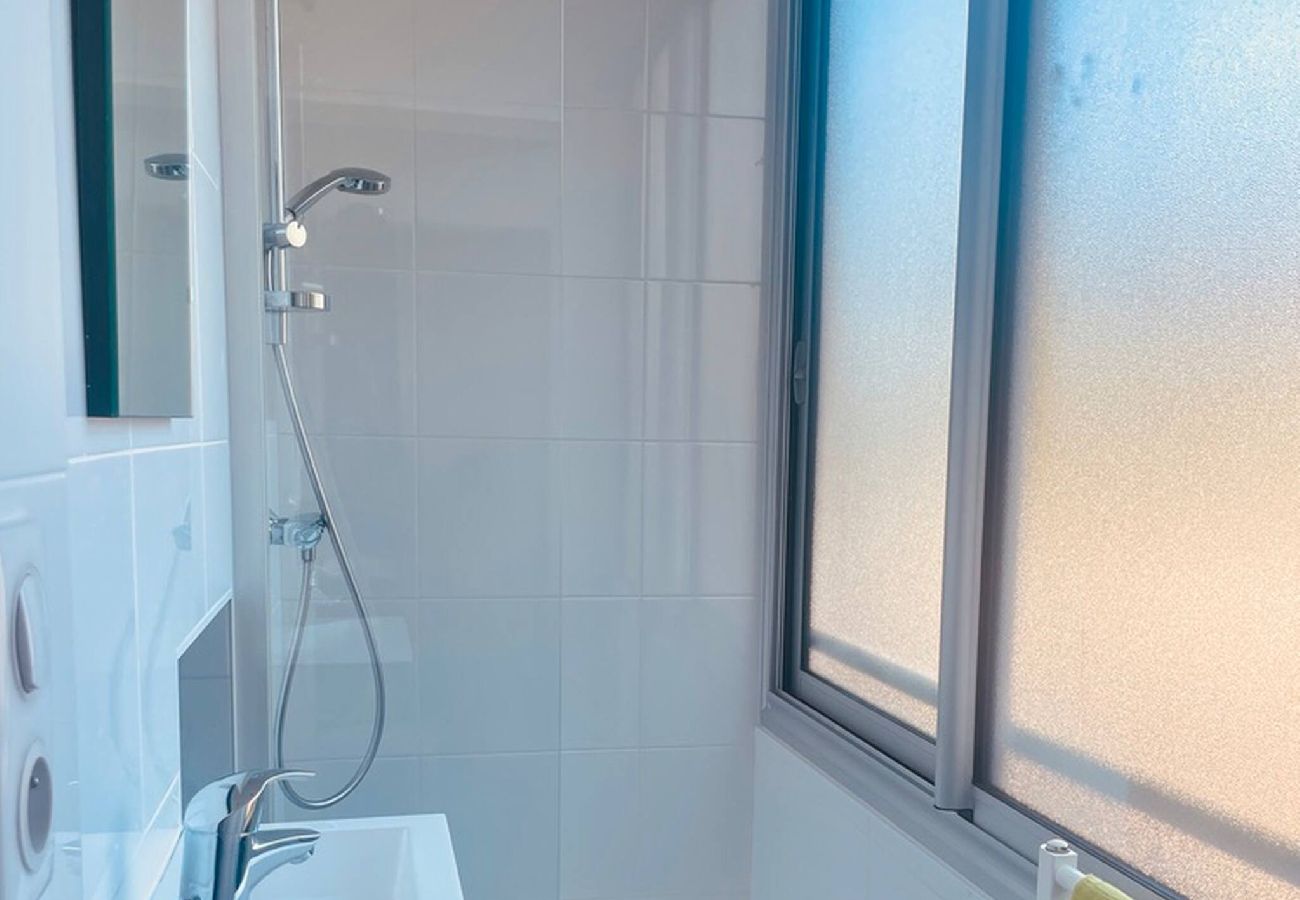 Apartment in La Baule-Escoublac -  Les Mouettes : face mer La Baule