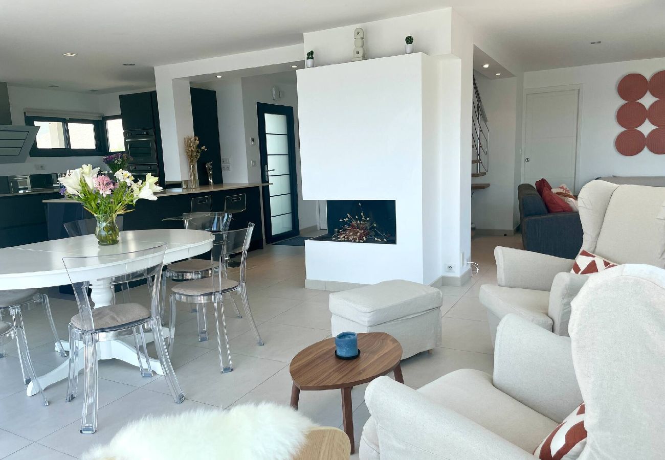 Maison à Batz-sur-Mer - L'écrin marin : Vue exceptionnelle sur l'Océan 