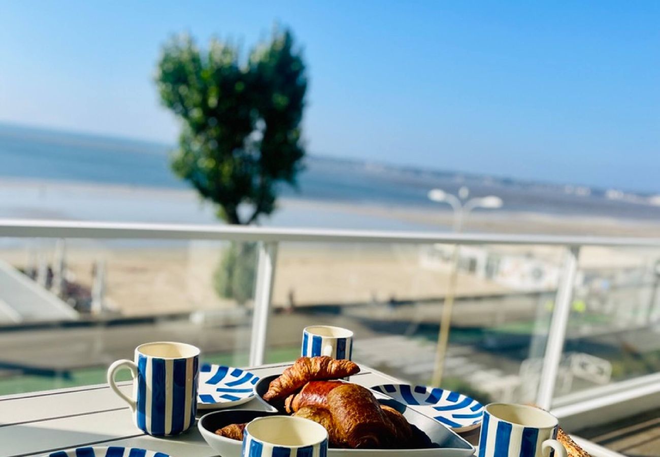 Appartement à La Baule-Escoublac -  Les Mouettes : face mer La Baule